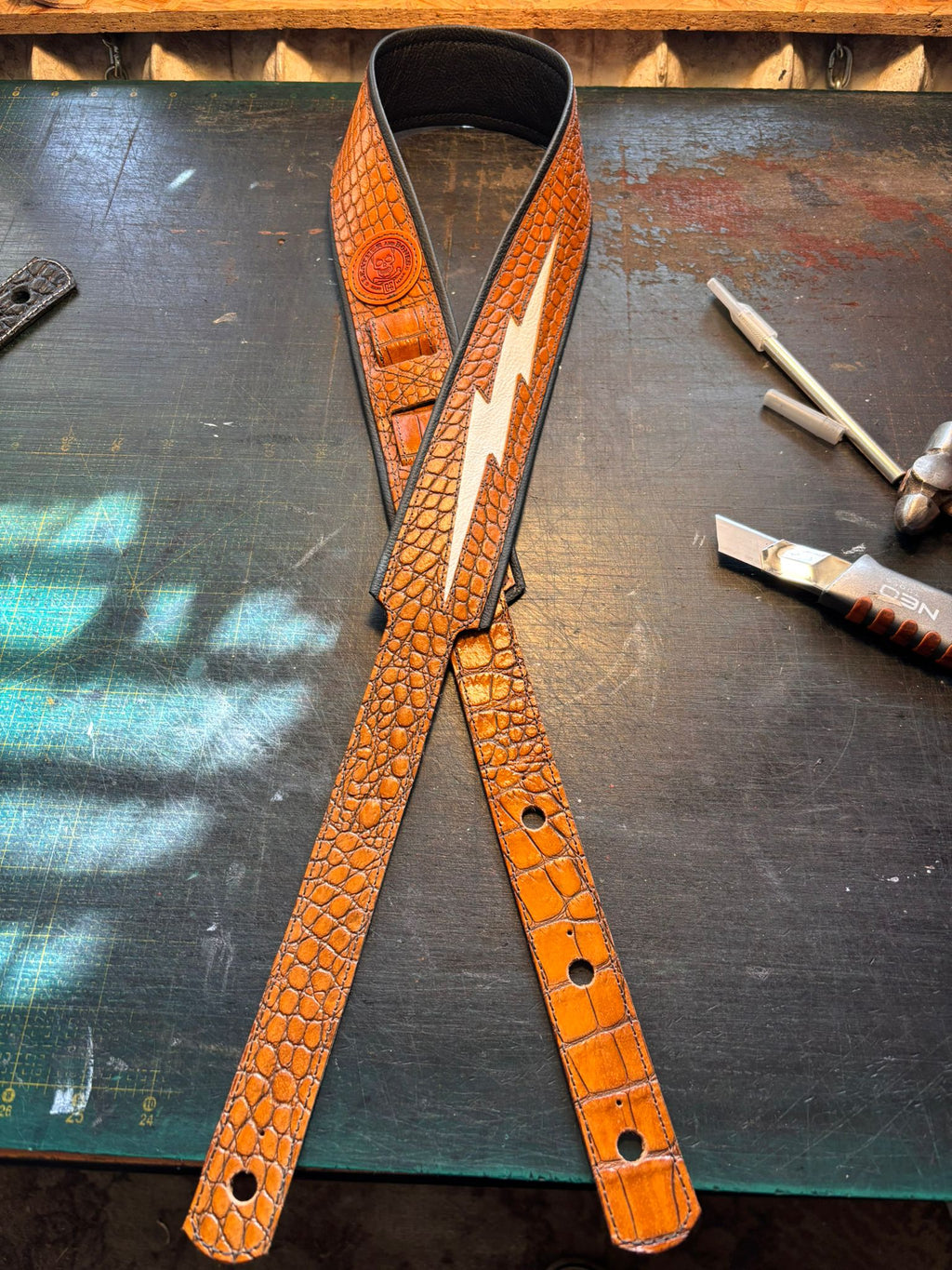 Leather Guitar Strap Thunderstruck