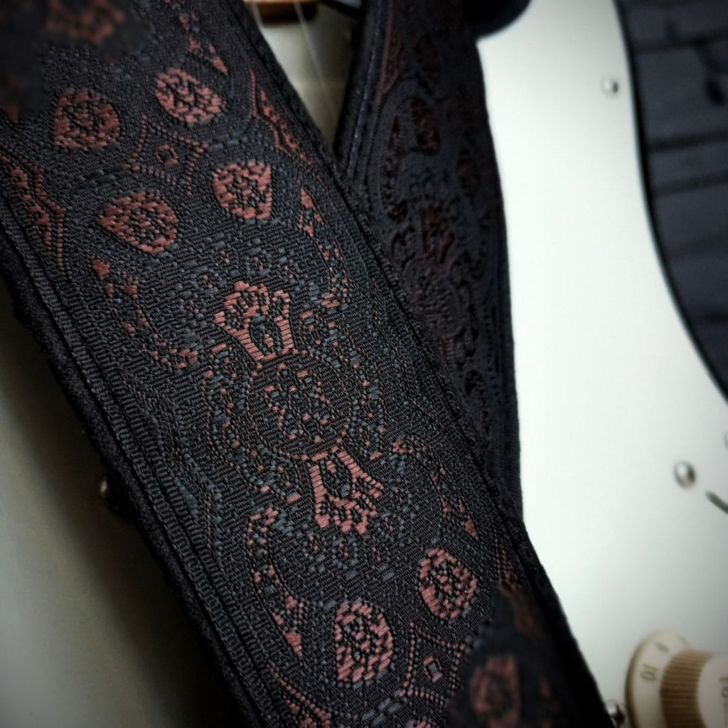 Antique Noir Vintage Guitar Strap